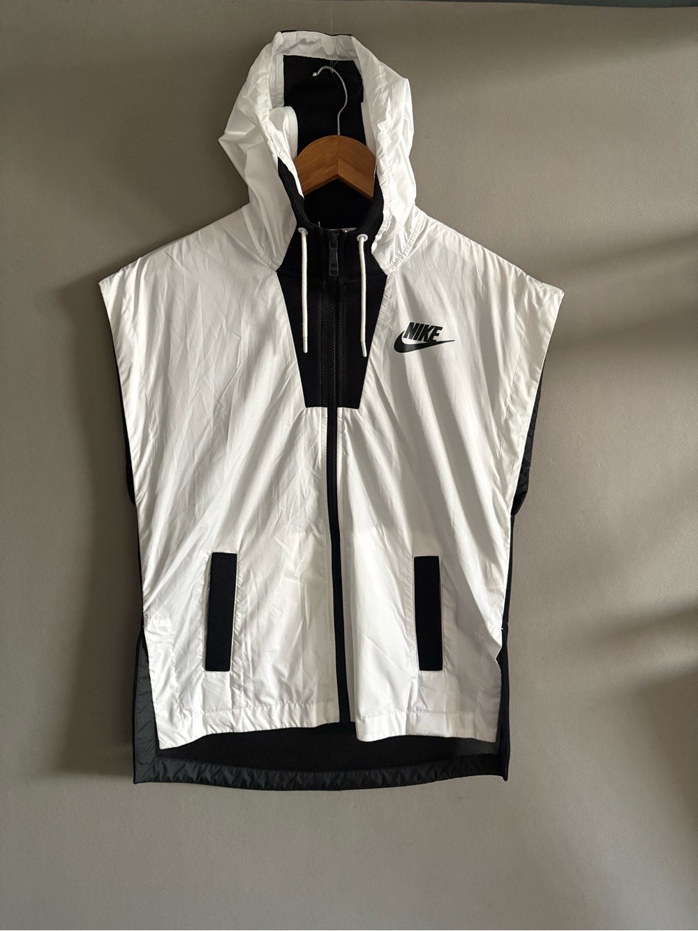 Nike Tech Hypermesh Womens Full Zip Vest Jacket 802549-100 White Size Small